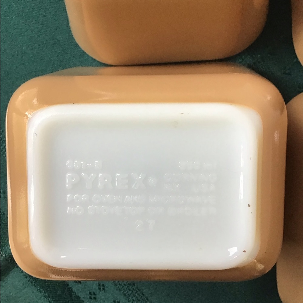 Pyrex 501-B Refrigerator Dishes Small‎ Fridgie Set 4 White Tan - Picture 3 of 9